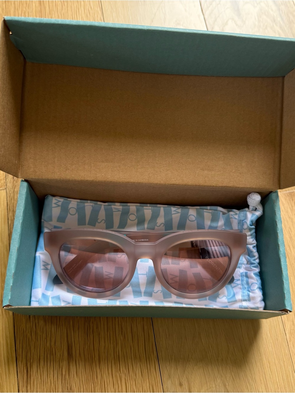 NWT TOMS Traveler Florentin Sunglasses - Picture 2 of 5